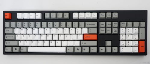 贵金属狂潮再起！黄金价格创历史新高，白银单月大涨10%，黄金价格突破历史新高