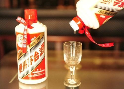 【资金动向】机构重拾白酒信心：2025.11.7茅台业绩会引爆行情，最新资金调仓路径曝光